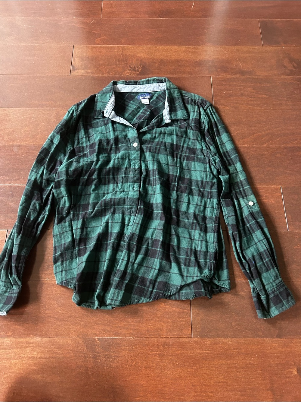 Basic Editions Green and Black Plaid Button-Front Shirt
